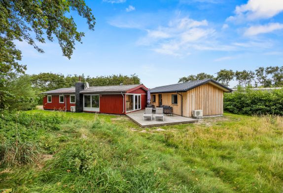 Familienfreundliches Sommerhaus mit Sauna und Kamin für 5 Personen