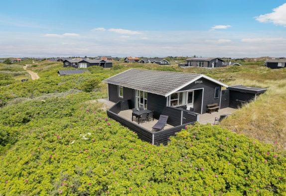 Charmantes Ferienhaus nur 100 Meter vom Strand in Rindby