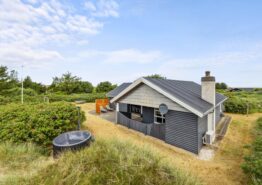 Hyggeligt feriehus med spa og vildmarksbad