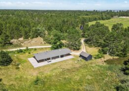 Naturbeliggende feriehus med spa og sauna. Kat. nr.:  87098, Vestergårdsvej 7