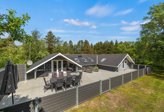 Stort feriehus til 8 personer med spabad