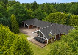 Gemütliches Sommerhaus in Arrild mit Sauna