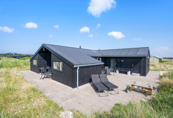 Strandnahes Ferienhaus für 6 Personen mit Sauna