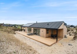 Modernes Ferienhaus mit Endreinigung und Lademöglichkeit. Kat. nr.:  A1265, Arvidvej 250;