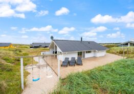 Ferienhaus mit großer Terrasse, 200 m vom Strand entfernt