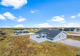 Strandnahes Ferienhaus mit Sauna und Kamin