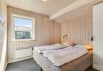 Hyggeligt og velholdt feriehus med brændeovn i Bjerregård (billede 16)