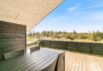 Feriehus med lukket terrasse tæt på klitter og strand (billede 35)