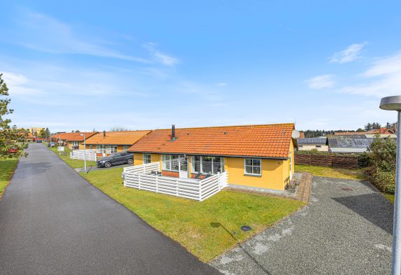 Gemütliches Ferienhaus mit Whirlpool in Nymindegab