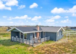 Hyggeligt sommerhus tæt på stranden