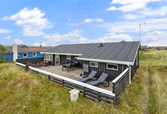 Hyggeligt sommerhus tæt på havet