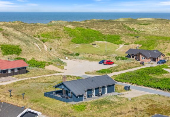 Skønt feriehus i Bjerregård tæt ved hav og strand