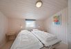 Dejligt sommerhus i naturområde,  tæt på strand med sauna, spa og brændeovn (billede 19)