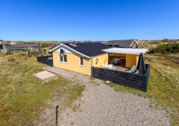 Sommerhus i Bjerregård til 6 personer, kun 500 meter fra havet
