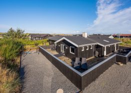 Stort og flot sommerhus til 6 personer med aktivitetsrum