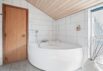 Strandnært sommerhus med både sauna og spa (billede 20)