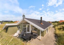 Skønt sommerhus i Bjerregård med sauna og spabad