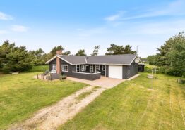 Schönes Ferienhaus für 6 Personen mit Sauna und Garage