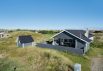 Lyst og venligt sommerhus i Danmark nær hav og klitter (billede 1)