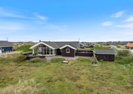 Ferienhaus mit Kamin und Whirlpool nah der Heidelandschaft