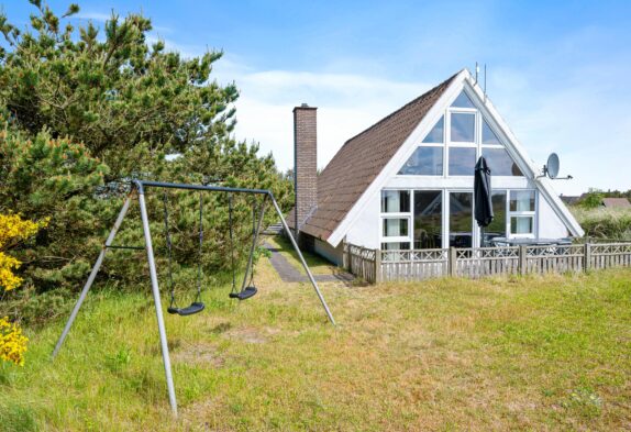 6-Personen-Ferienhaus in Bjerregård mit 3 schönen Terrassen