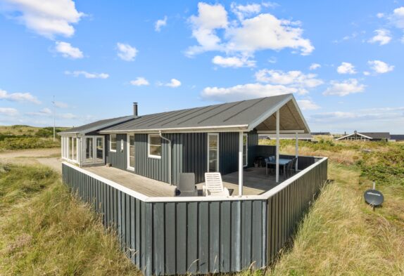Strandnahes Ferienhaus mit Wintergarten, Sauna, Whirlpool