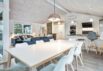 Moderne feriehus med inde- og udespa og dejlige terrasser (billede 11)