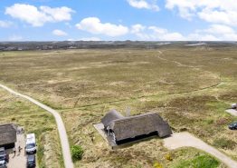 Idyllisches Reetdachhaus mit Sauna, Whirlpool und Panoramablick