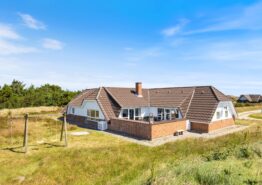 Energiefreundliches Poolhaus für 10 Personen mit Whirlpool