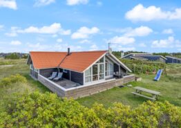 Skønt feriehus med lukket terrasse i rolige omgivelser