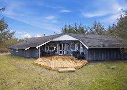 Poolhus til 10 pers med sauna og spa