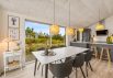 Hyggeligt sommerhus med skøn overdækket træterrasse og udsigt til klitterne (billede 11)