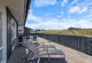 Havestue, lukket terrasse og kort afstand til stranden (billede 28)