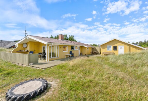 Schönes Ferienhaus mit Wintergarten in schöner Natur
