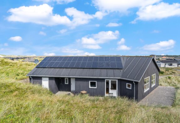 Ferienhaus am Bjerregård Strand mit Außendusche