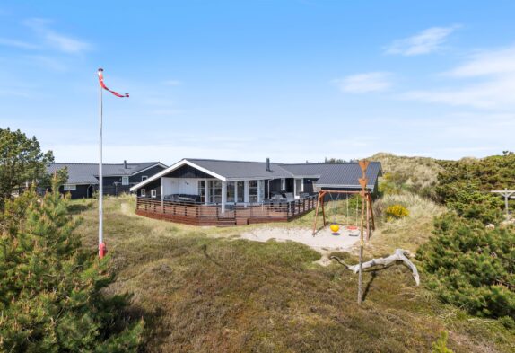Helles und geräumiges Ferienhaus in der Nähe vom Strand