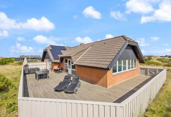 Ferienhaus für 12 Personen und 2 Hunden mit Pool, Sauna