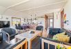 Sommerhus med udestue, varmepumpe og en god terrasse (billede 6)