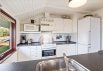 Sommerhus med udestue, varmepumpe og en god terrasse (billede 13)