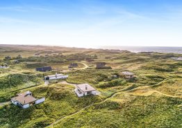 Feriehus i 2 etager med spa, udsigtsterrasse og fantastisk beliggenhed