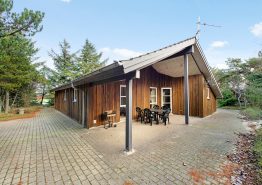 Gemütliches Holzbalkenhaus mit Sauna, zwei Hunde erlaubt