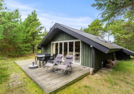 Charmerende sommerhus i Bjerregård med ugeneret beliggenhed