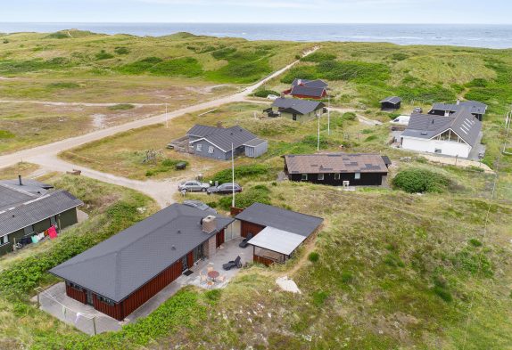 Renoviertes Ferienhaus mit traumhafter Aussicht und 100m Entfernung zum Strand