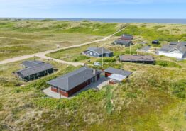 Ferienhaus mit traumhafter Aussicht und 100m Entfernung zum Strand