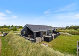 Modernes Ferienhaus für 8 Personen mit Sauna und Badetonne