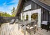 Hyggeligt feriehus med gode terrasser og havepavillion (billede 24)