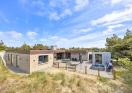 Fantastisches Aktivitätshaus mit Billard und Außenwhirlpool