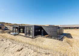 Luksussommerhus med udespa, sauna og udebruser