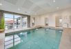 Luksuriøst, strandnært sommerhus med swimmingpool og spa (billede 2)