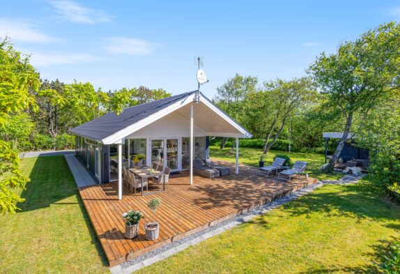 Gemütliches Ferienhaus für 6 Pers. mit Außendusche